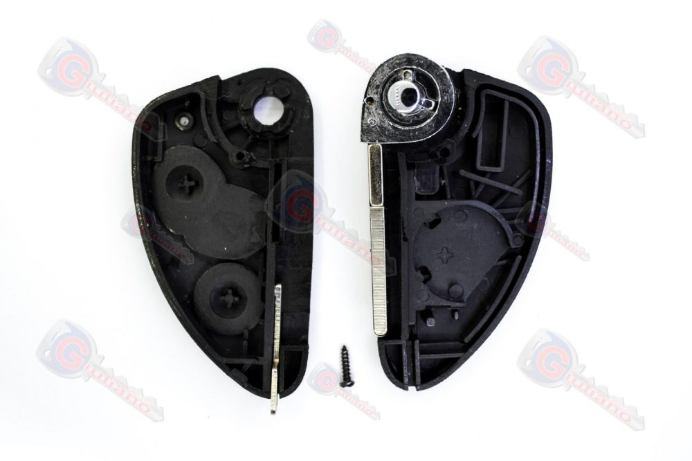 Guscio chiave auto alfa romeo 2 tasti Chi0103 aperta